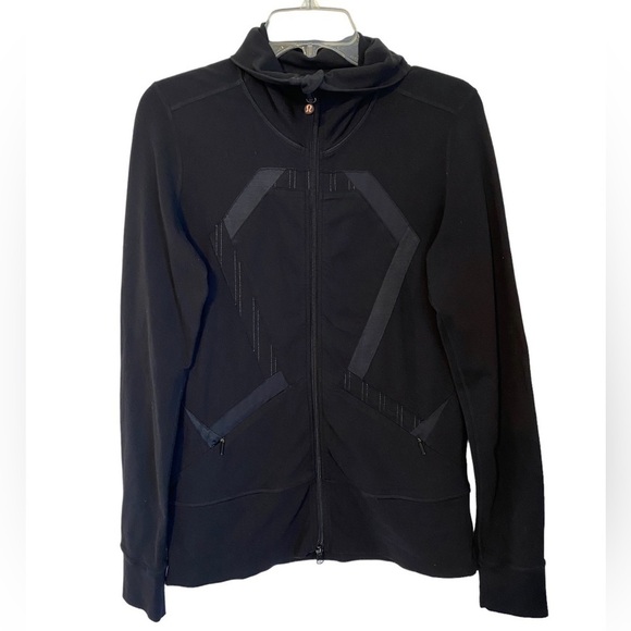 lululemon athletica Tops - Lululemon  In Stride Origami Black Ladies Lg